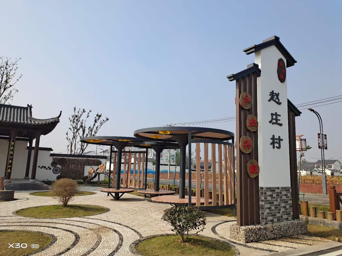 南京精神堡垒厂家：设计适合自己企业的精神堡垒应该注意的五大要点